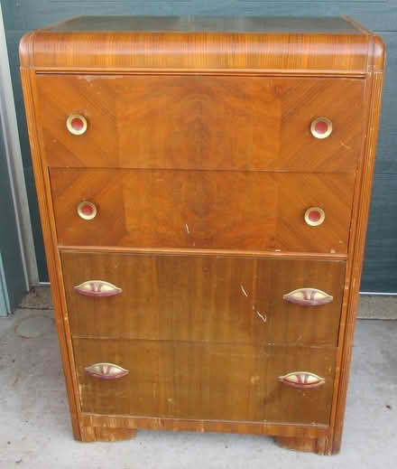 Photo of free Chest of Drawers (Schaumburg) #1