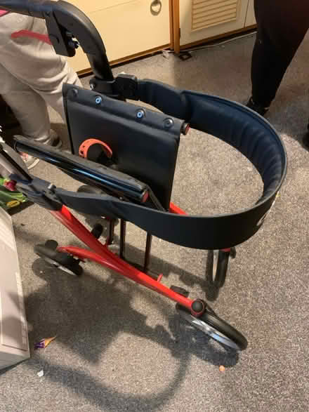 Photo of free Walker with seat (G21) #2