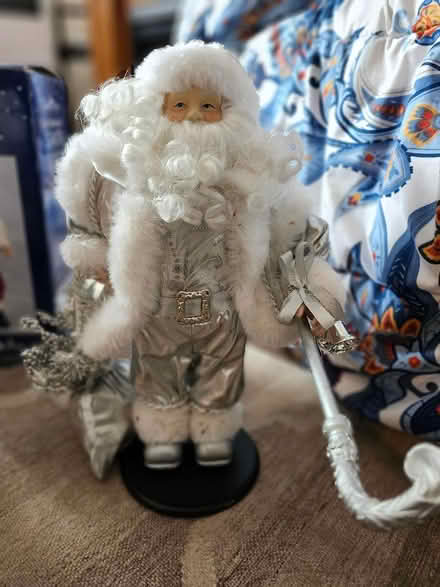 Photo of free Santa statues (Glen cairn) #2