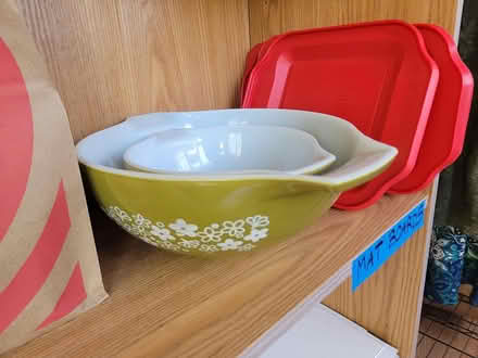 Photo of free 2 Pyrex Bowls (West 7th) #4