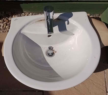 Photo of free Bathroom Basin (Spalding PE11) #1