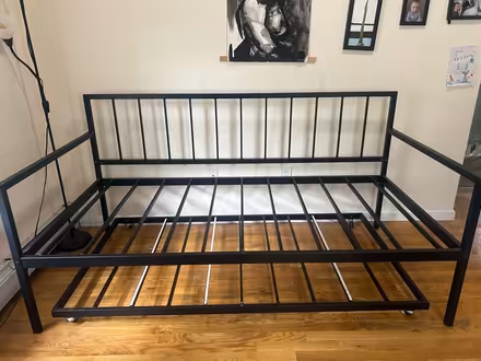 Photo of free Daybed frame with trundle (Ozone Park Queens) #1