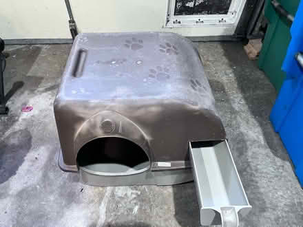 Photo of free Scoop Free Cat Litter Box (South Bernal) #1