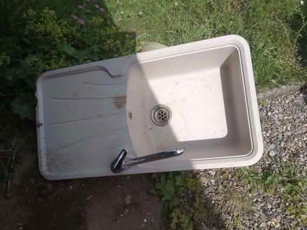 Photo of free Deep bowl sink top (Edwyn Ralph HR7) #1