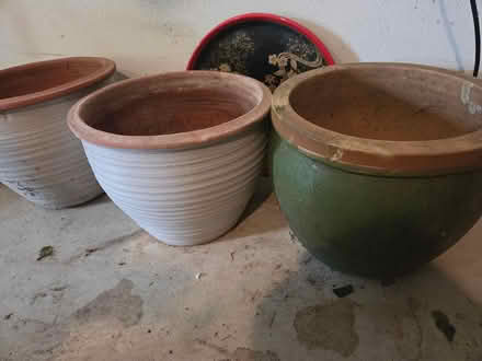 Photo of free Ceramic plant pots (Bull Mountain, Tigard) #1