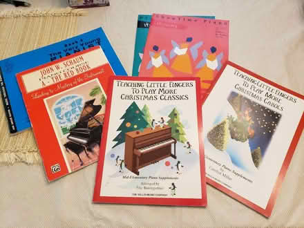 Photo of free Early Elementary Piano Books (Garnet Valley) #1