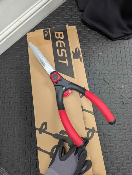 Photo of free Garden tools (Po7 7ae) #3