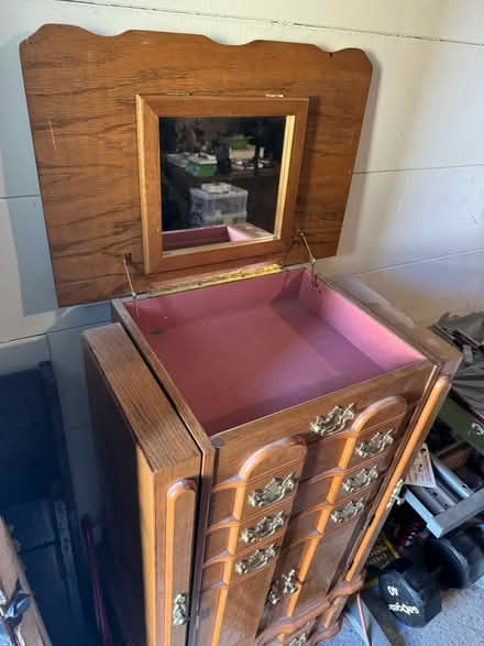 Photo of free Jewelry Cabinet (San Jose California) #3