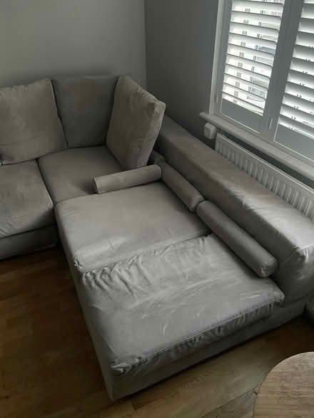 Photo of free Corner sofa with shezlong (CR4 3EB) #4