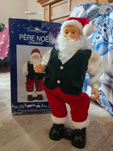 Photo of free Santa statues (Glen cairn) #1