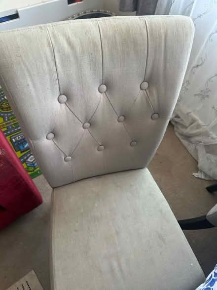 Photo of free X4 dining chairs (SW17) #1