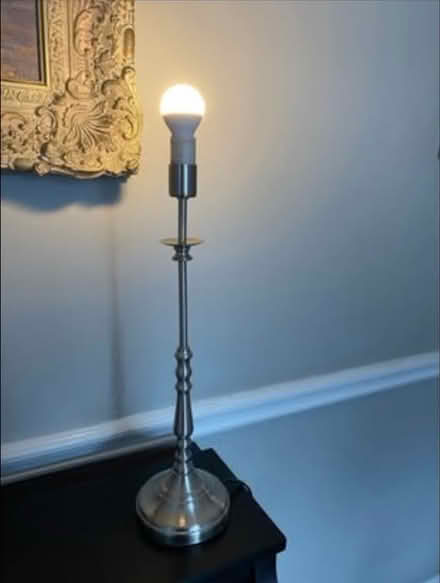 Photo of free Lamp (Kt7 0uj) #2