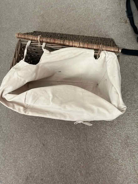 Photo of free Small basket (Whitton. TW3) #2