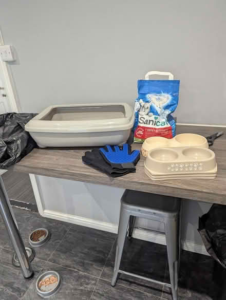Photo of free Cat litter trays (Po7 7ae) #1