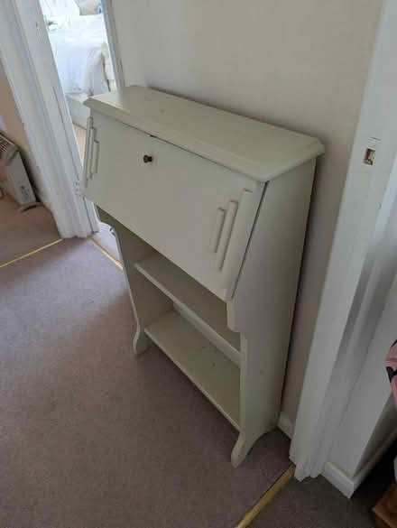 Photo of free small unit (Corsham SN13) #1