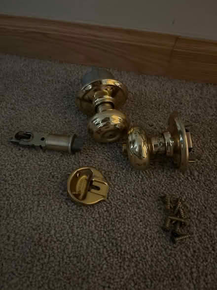 Photo of free Round Door Handle (Glen Ellyn) #2