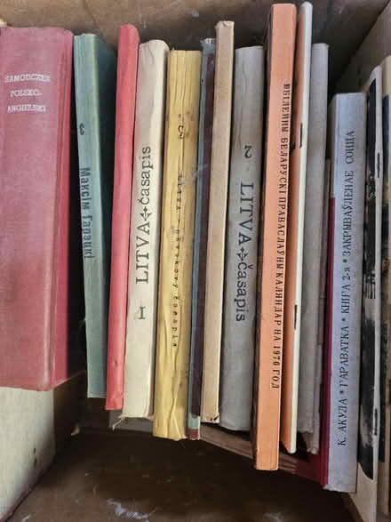 Photo of free Books in Russian (Farmington Hills 11Mile n Farm) #1