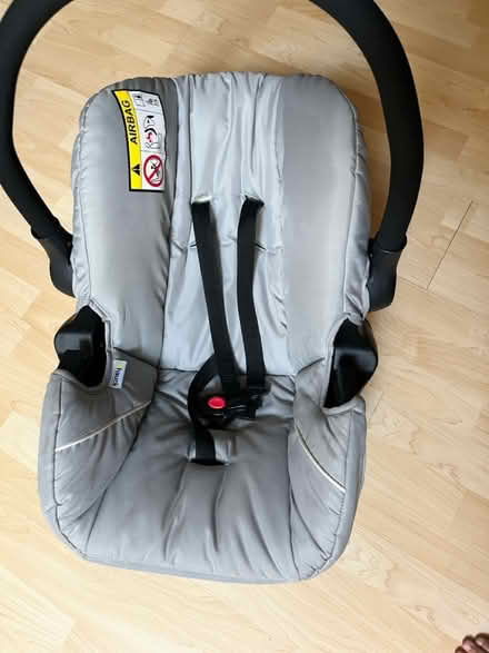 Photo of free Baby carseat (Huddersfield (HD1)) #1