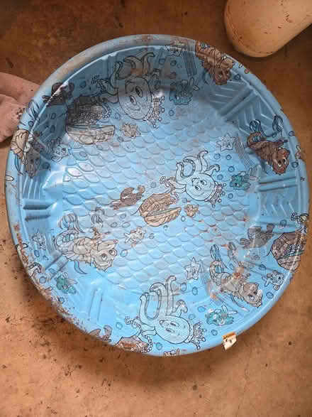Photo of free Kiddie pool (Bull Mountain, Tigard) #1