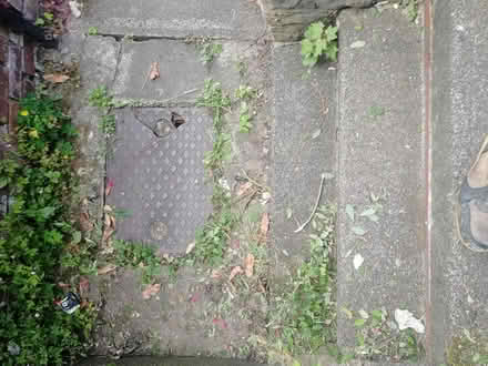 Photo of Manhole Cover 18"x24" / 46x63cm (Sherwood NG5) #4