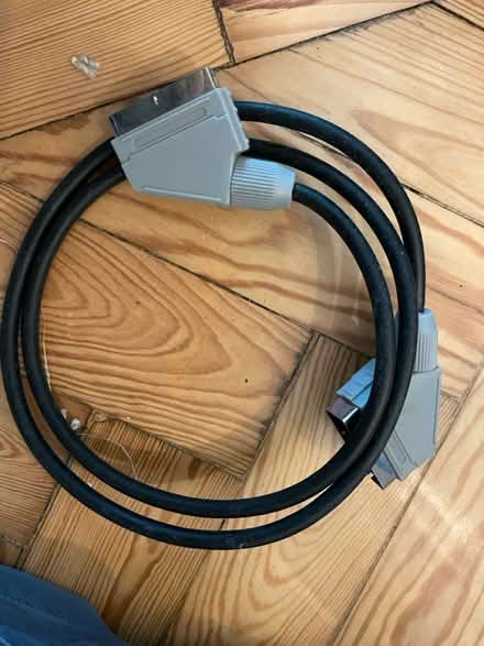Photo of free Cable to video / dvd player (OX4 3) #1