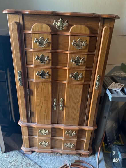 Photo of free Jewelry Cabinet (San Jose California) #4