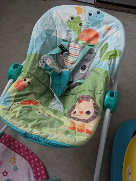 Photo of free Baby rocker (Lowedges S8) #2