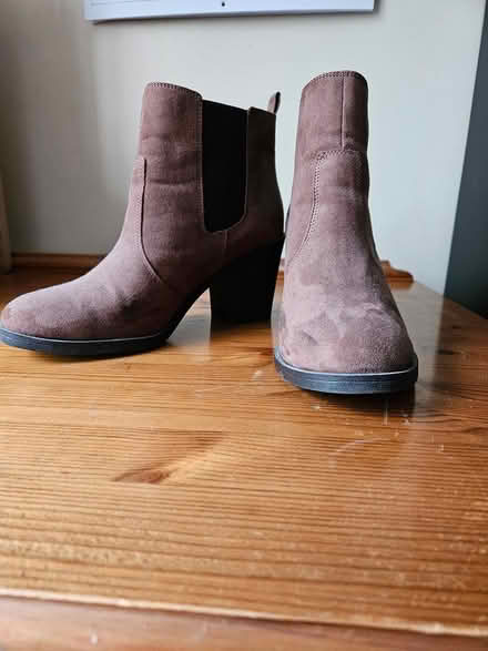 Photo of free H&M Brown ankle boots size 6 (Minehead) #1