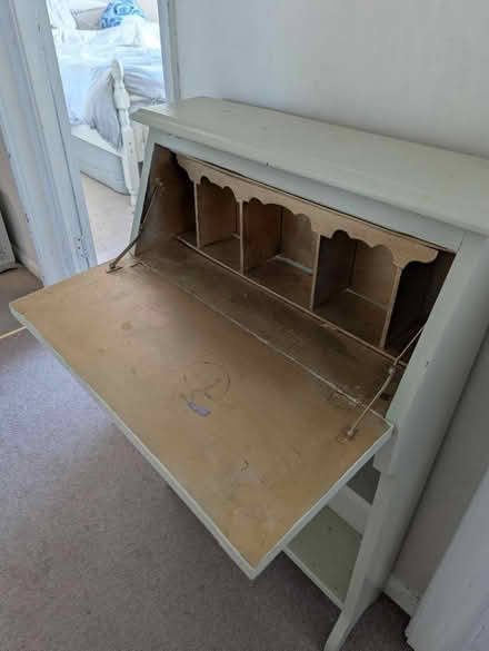 Photo of free small unit (Corsham SN13) #2
