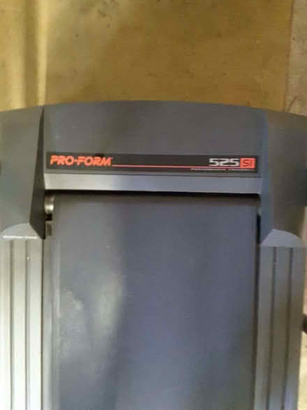 Photo of free proform heavy duty treadmill - spares or repair (The Rock TF3) #4