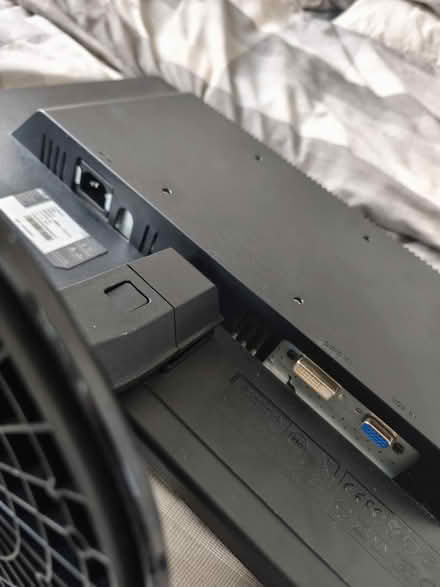 Photo of free 2x Acer Computer screens (Ilford IG1) #3