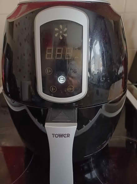 Photo of free Tower Air Fryer (small) (Hoddesdon EN11) #4