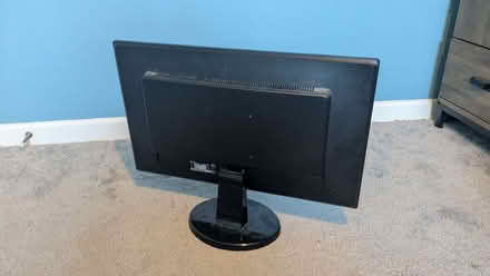 Photo of free Computer Monitor (Horndean PO8) #2