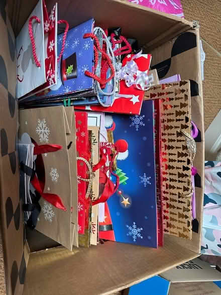 Photo of free 30-40 Gift Bags - Lots Of Sizes (Saltaire BD18) #1