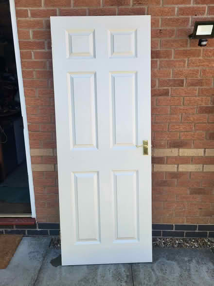 Photo of free White 6 panel internal door (Rushden NN10) #1