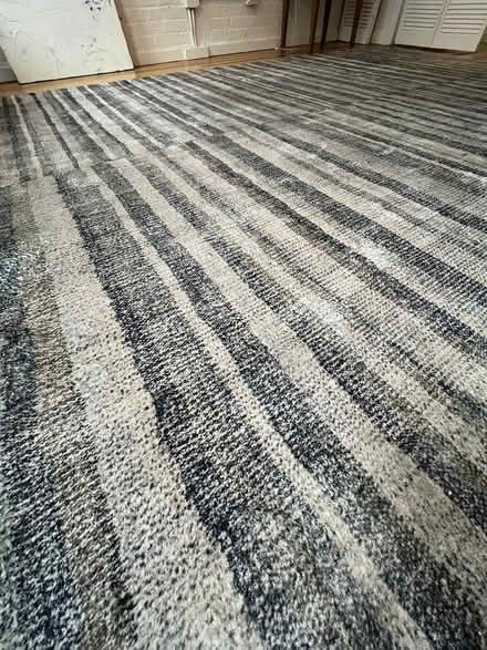 Photo of free 8x11 Rug pick up today (Soho) #3