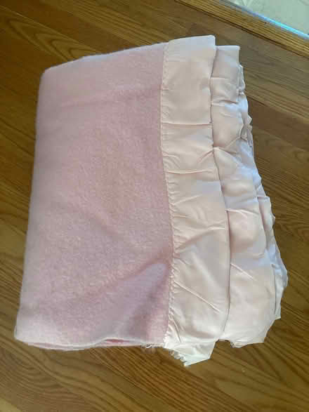 Photo of free Vintage Large pink WOOL blanket (Darien) #1