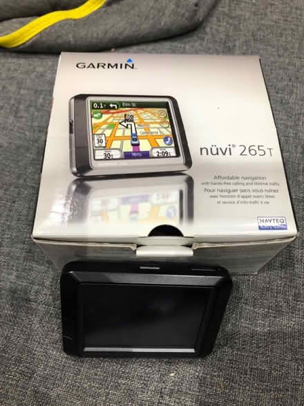 Photo of free Garmin Nuvi 265T GPS (North York) #1