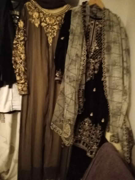 Photo of Microwave, clothing & Desi, shoes, crafts items all for lady (Dedworth SL4) #4