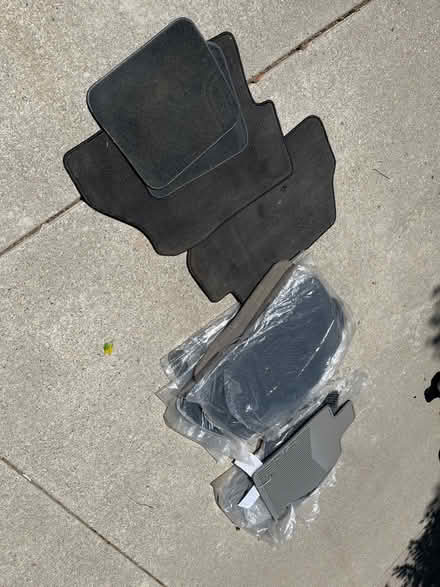 Photo of free Vehicle Mats (Farmington Hills) #1