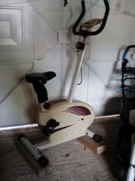 Photo of free Exercise bike (Hazelhurst BL0) #1