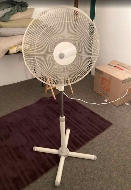 Photo of free Floor fans (North side of Elmhurst) #1