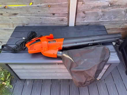 Photo of free Leaf blower/vacuum (Cheadle Hulme SK8) #1