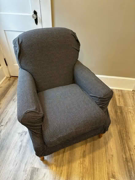 Photo of free Chair (Near Stratford Home Depot) #1
