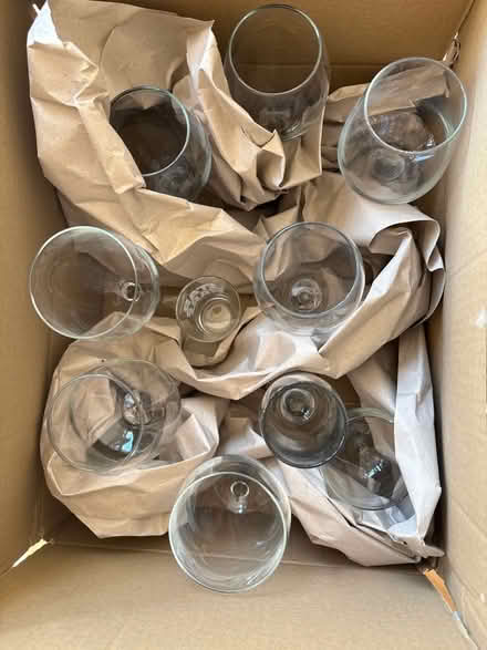 Photo of free Box of 10 wine/mixed glasses (Haxby YO32) #2