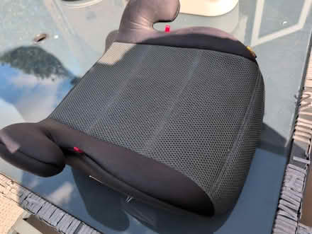 Photo of free Child's booster seat (Berkhamsted HP4) #1