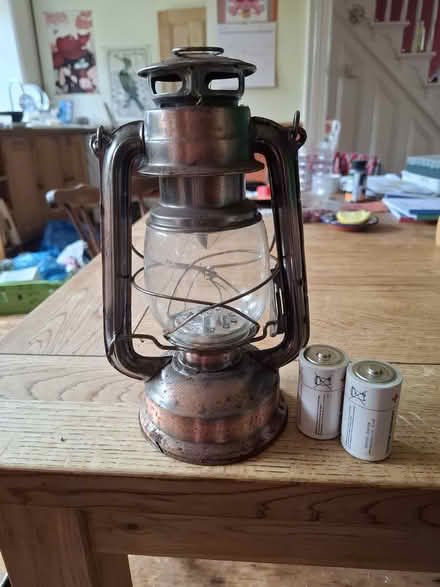 Photo of free Battery-operated LED lamp (Walkley, S6) #1