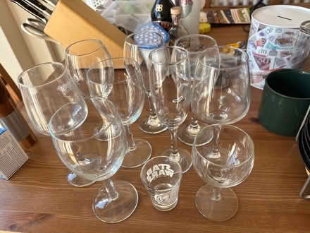 Photo of free Box of 10 wine/mixed glasses (Haxby YO32) #1