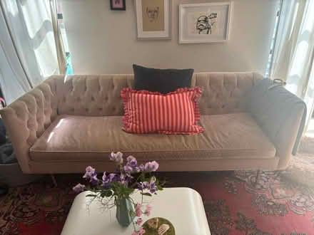 Photo of free Light pink velvet sofa (Tunbridge wells TN4) #2