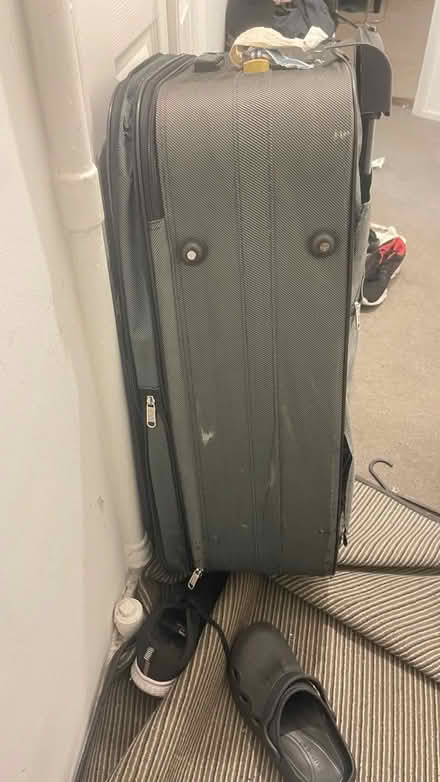 Photo of free This is a large traveling bag (Herongate CM13) #3